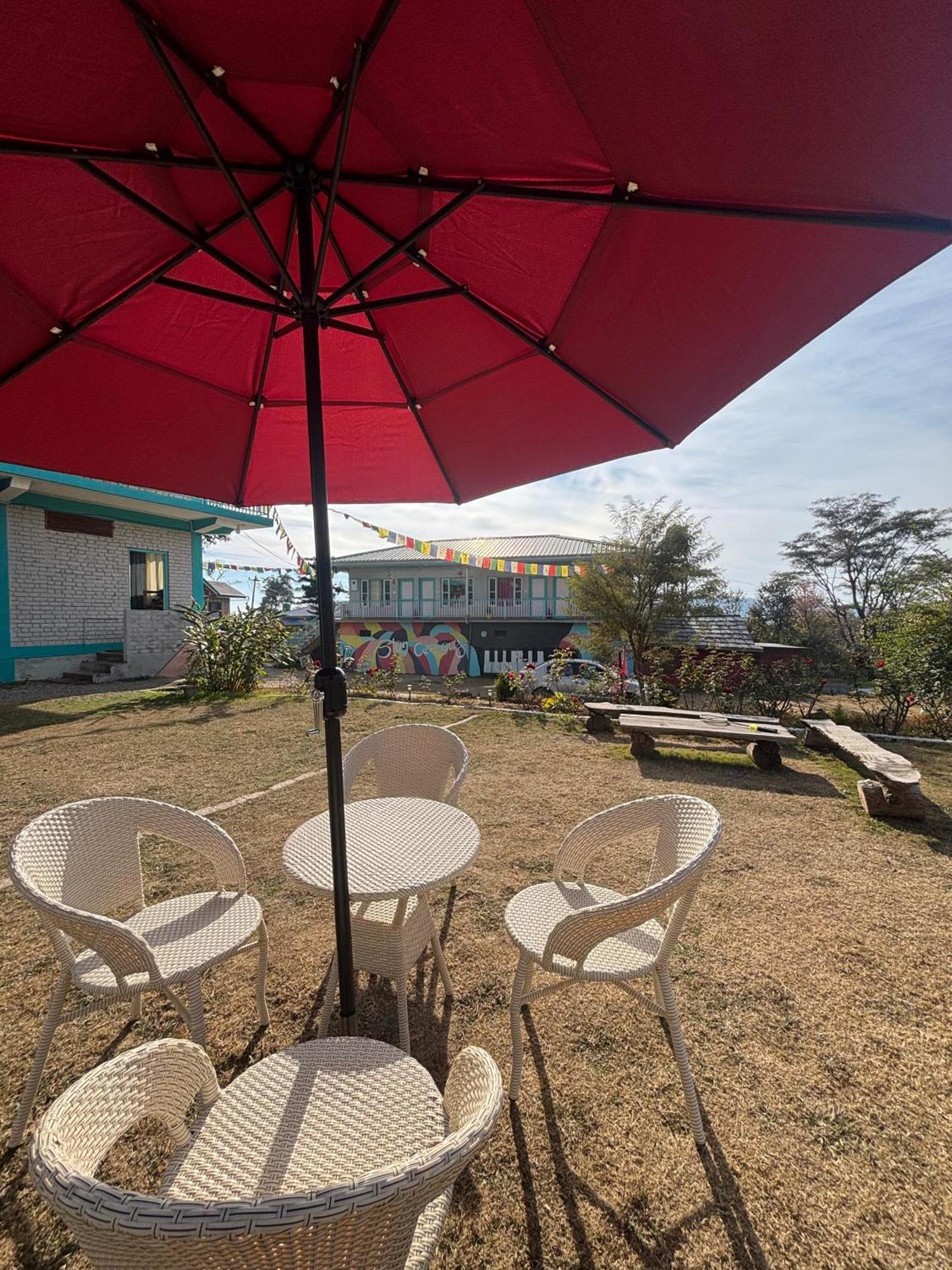 The Hood Hotel Bir  Bagian luar foto