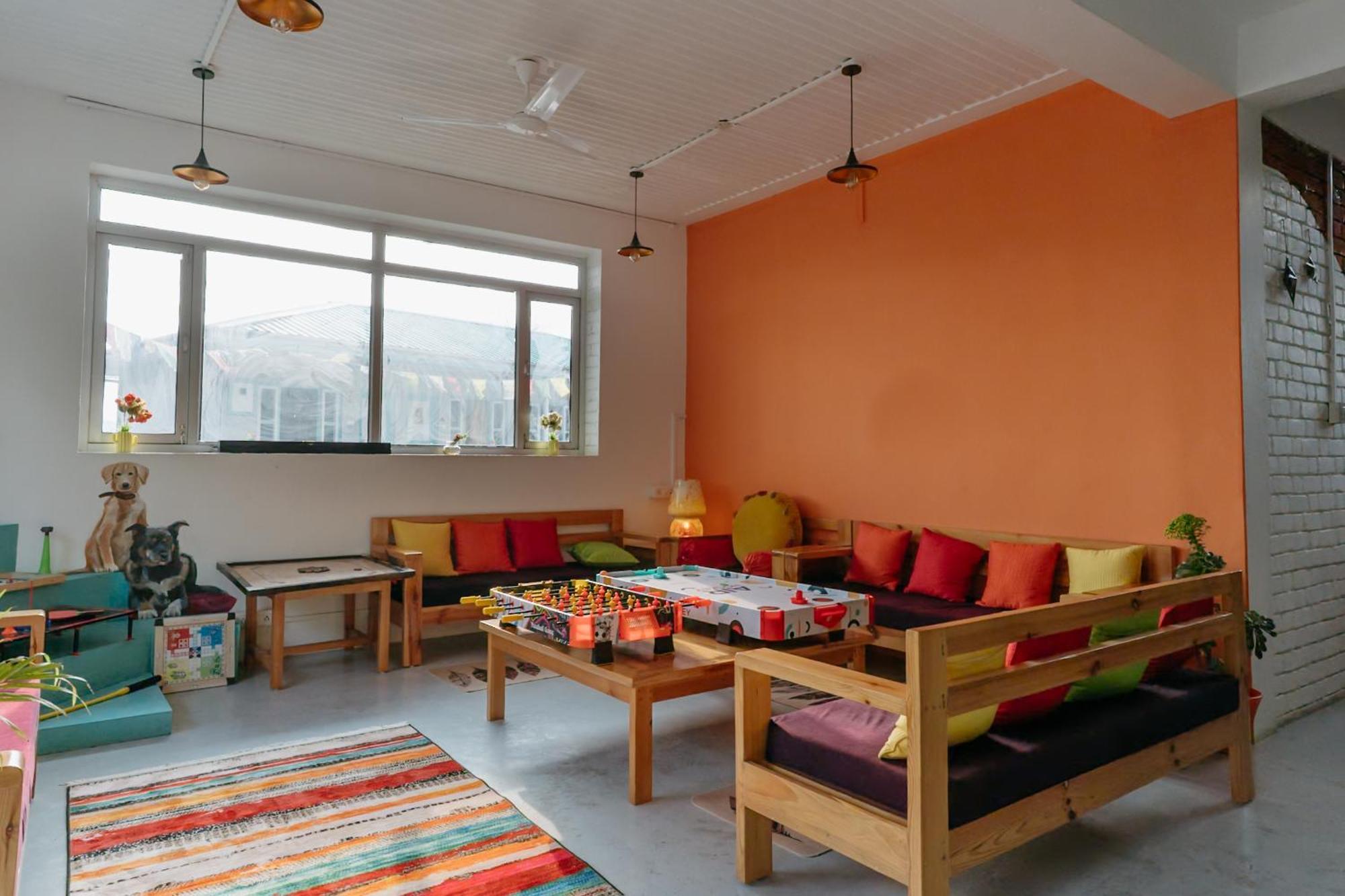 The Hood Hotel Bir  Bagian luar foto