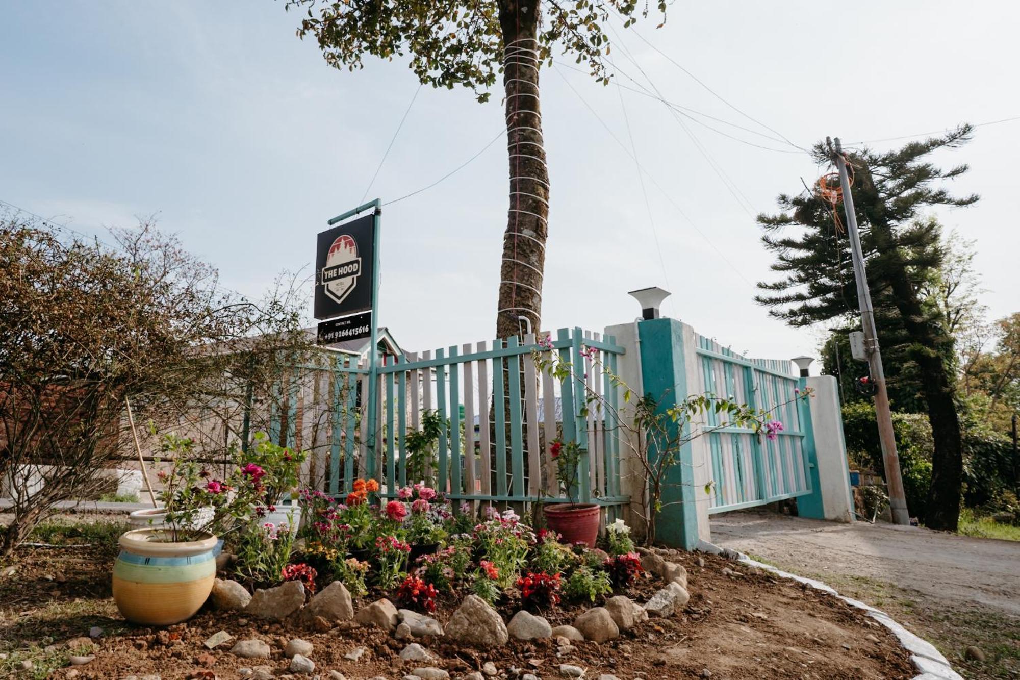 The Hood Hotel Bir  Bagian luar foto