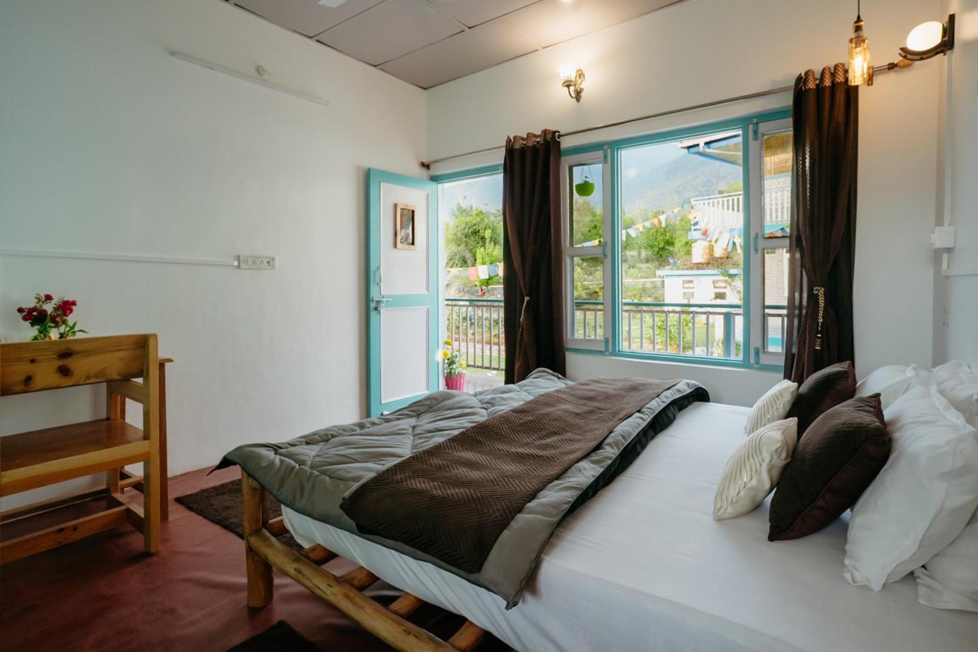 The Hood Hotel Bir  Bagian luar foto